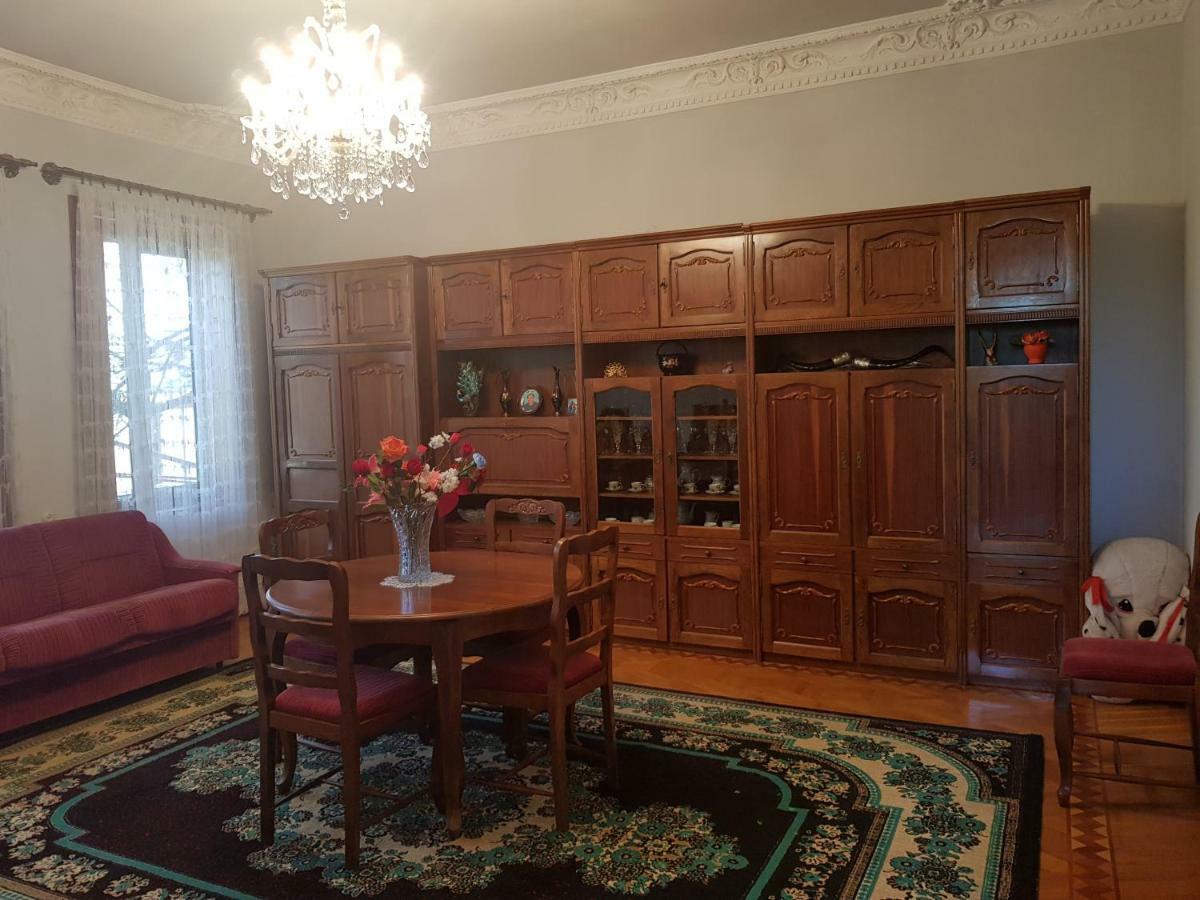 Guest House David Кутаиси Екстериор снимка